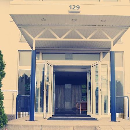 Sezer B&A Ug Bed & Breakfast Berlin Exterior photo